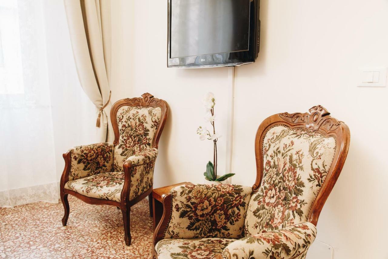 Suite Rondanini Rome Buitenkant foto